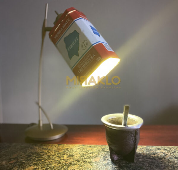 Lámpara de mesa, yerba mate luz de led